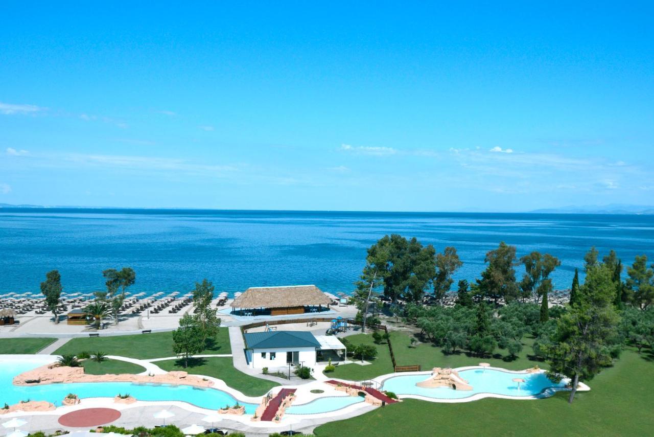 Porto Carras Meliton Hotel Neos Marmaras Exterior photo View of the Adriatic Sea from the hotel