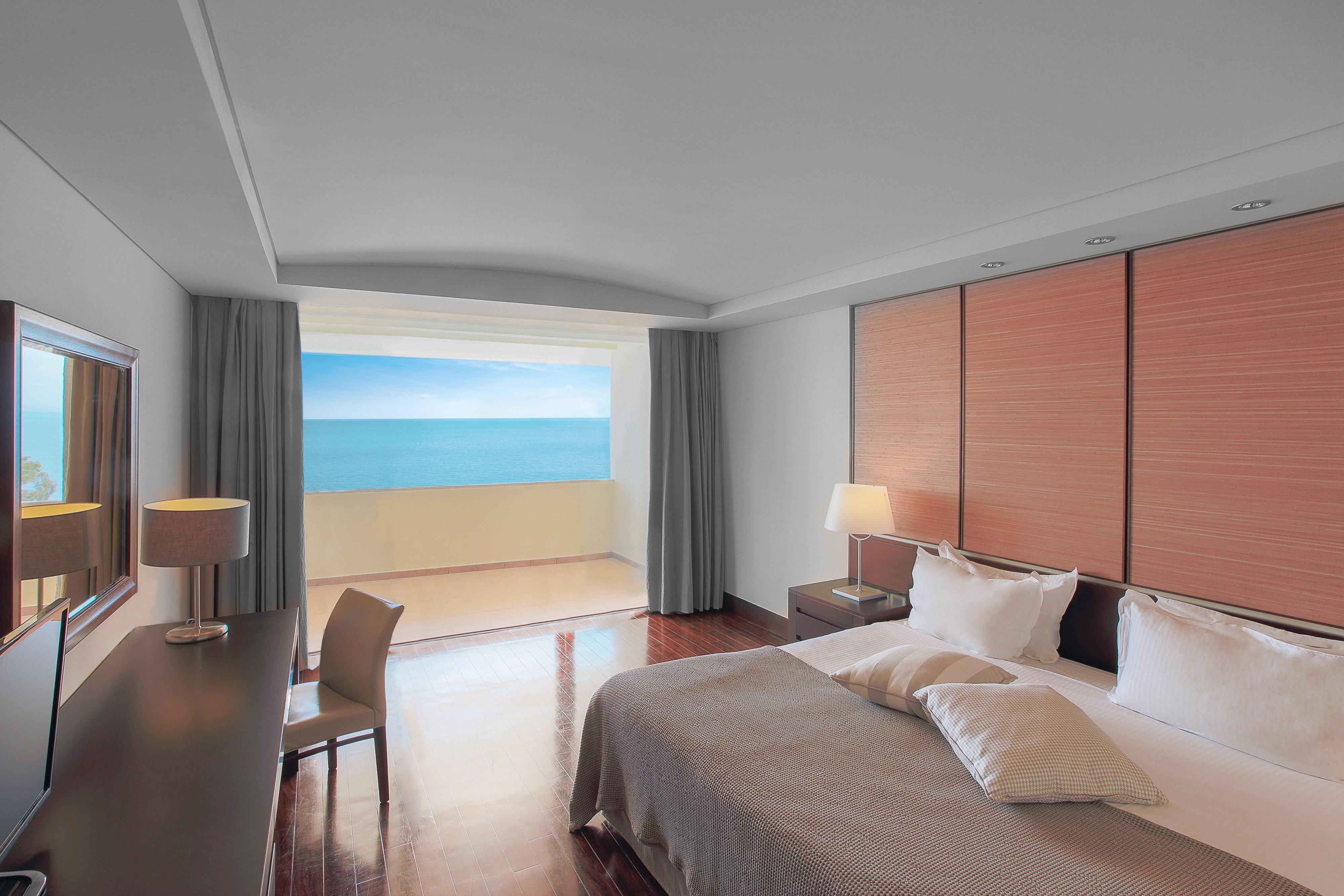 Porto Carras Meliton Hotel Neos Marmaras Exterior photo A room at the hotel