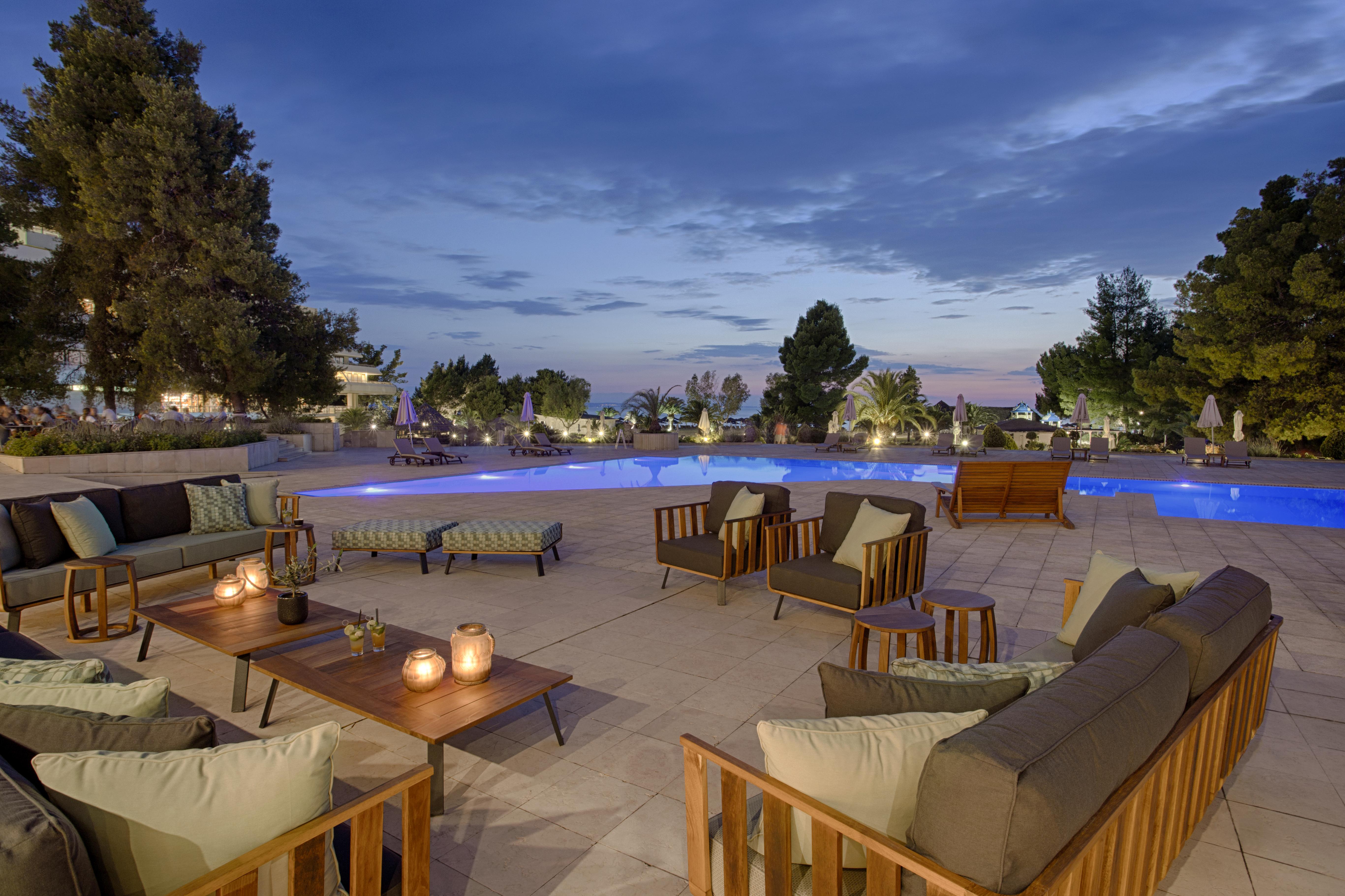 Porto Carras Meliton Hotel Neos Marmaras Exterior photo The pool at the hotel