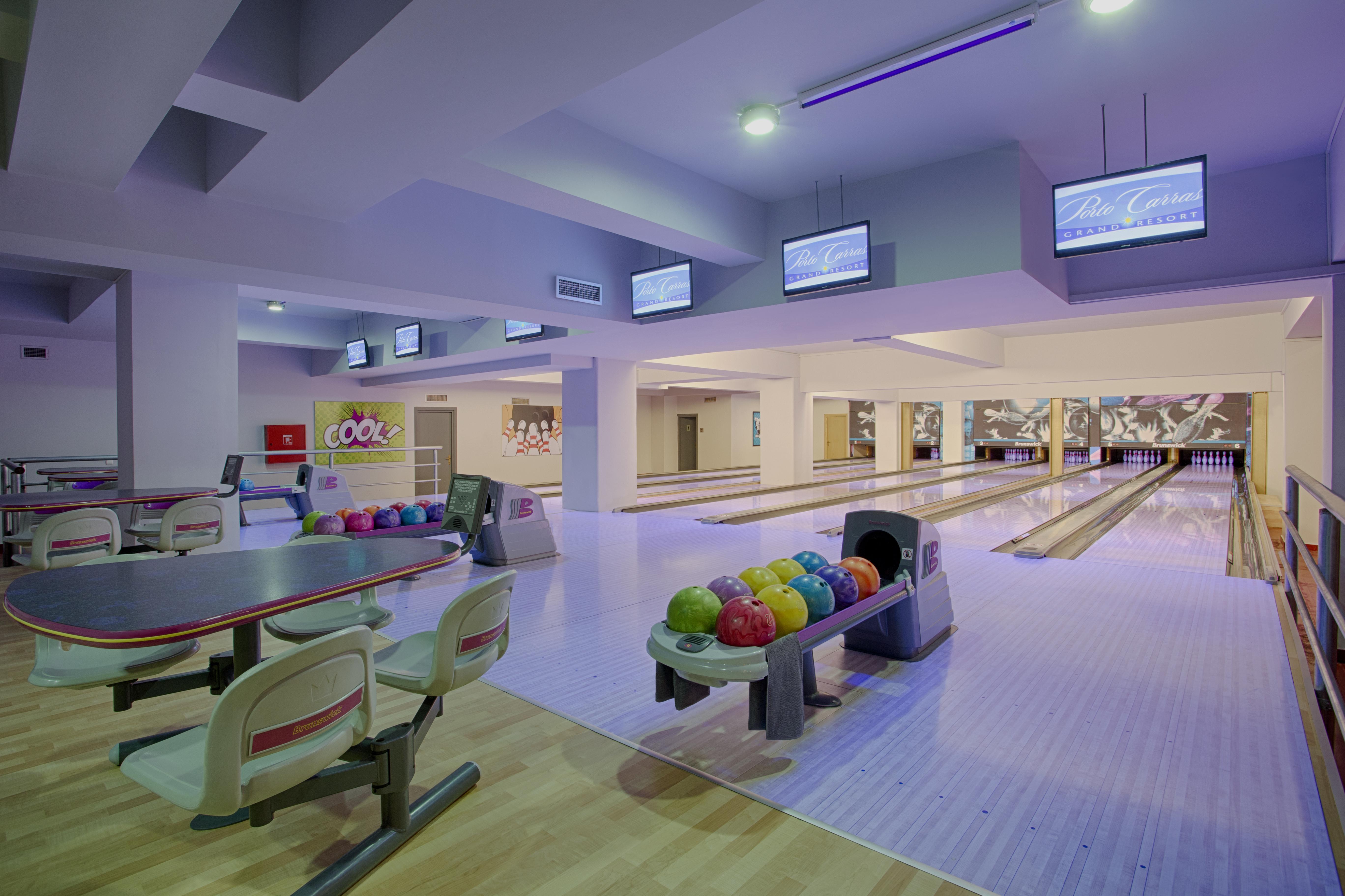 Porto Carras Meliton Hotel Neos Marmaras Exterior photo Bowling alley