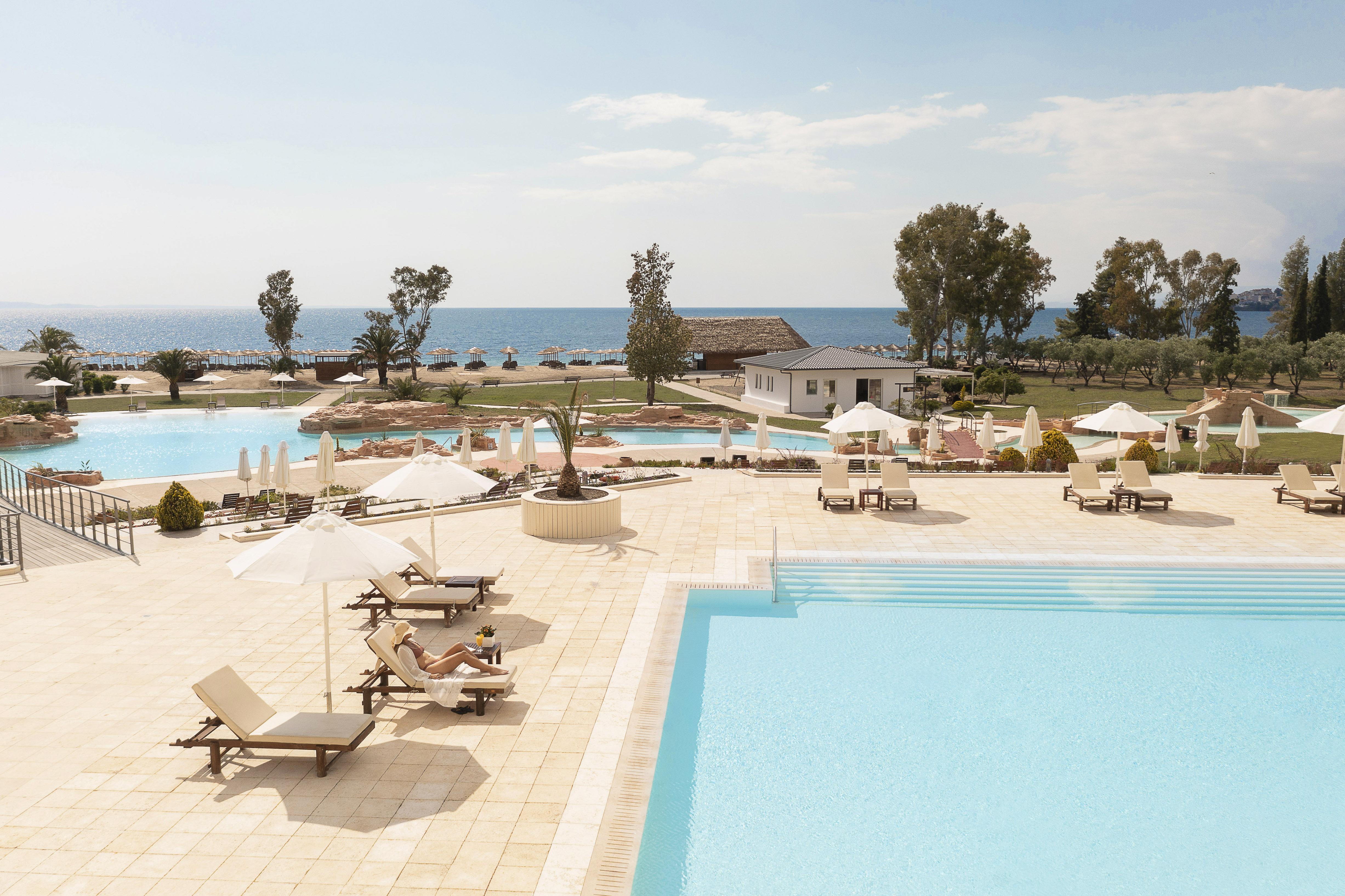 Porto Carras Meliton Hotel Neos Marmaras Exterior photo The resort's swimming pool