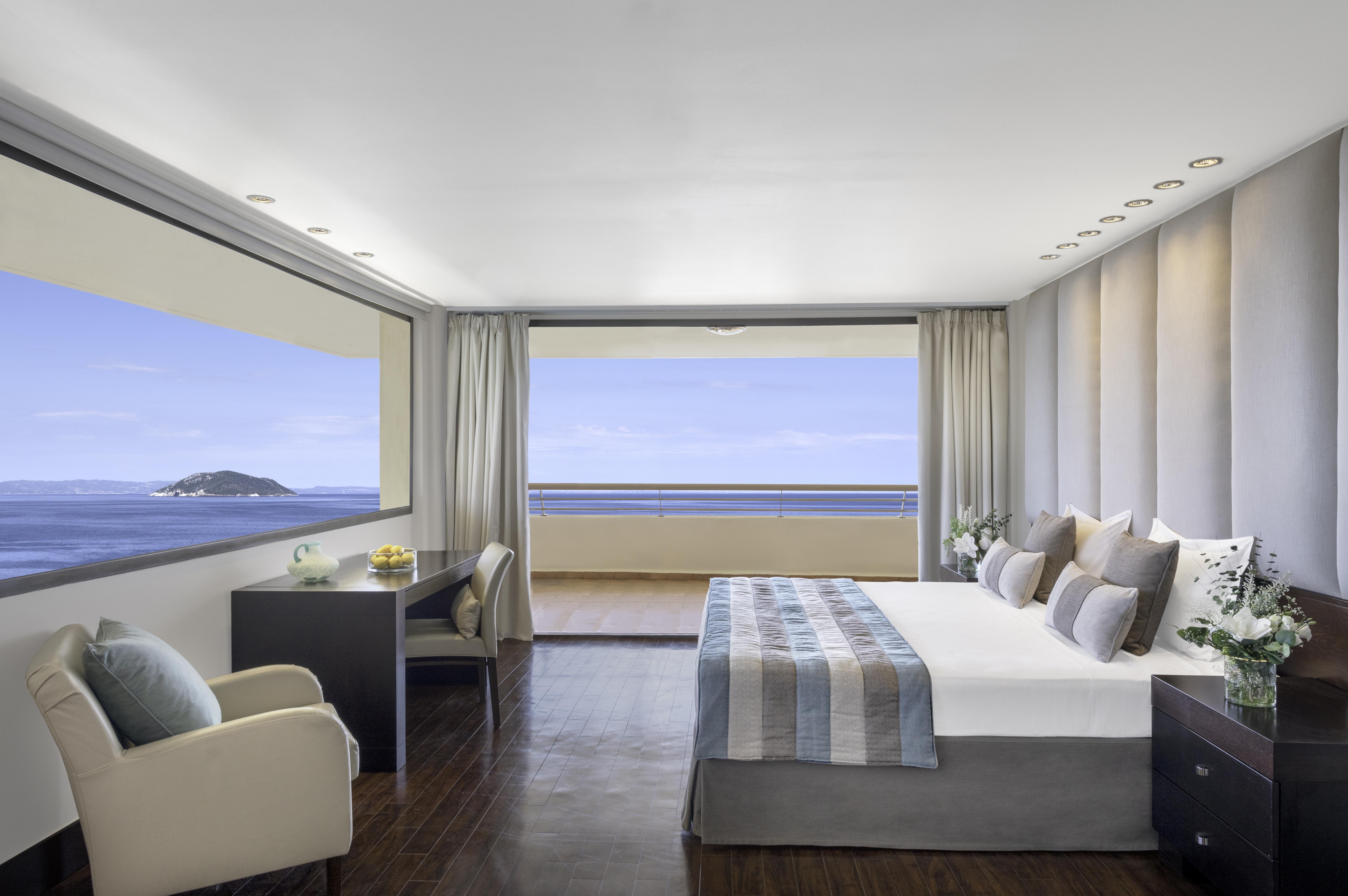 Porto Carras Meliton Hotel Neos Marmaras Exterior photo Suite
